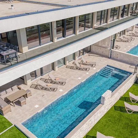 Aliara Panorama 보디체