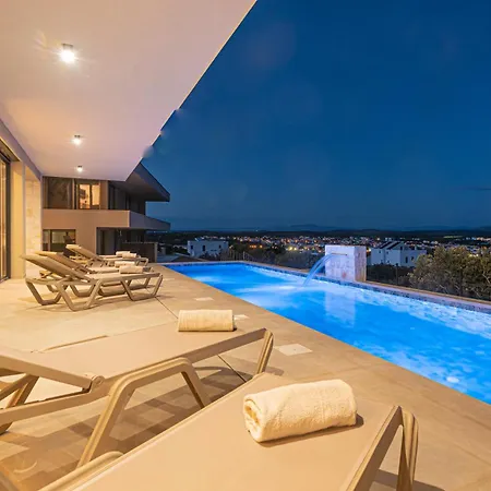 Aliara Panorama Villa