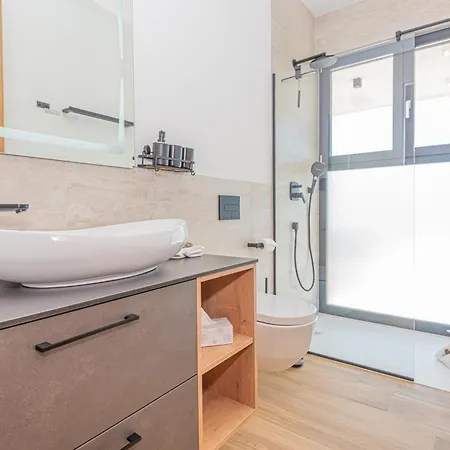 Aliara Panorama Villa Vodice