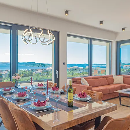 Aliara Panorama Villa