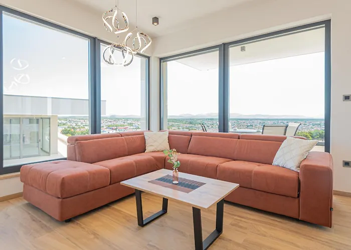 Aliara Panorama * 沃迪切