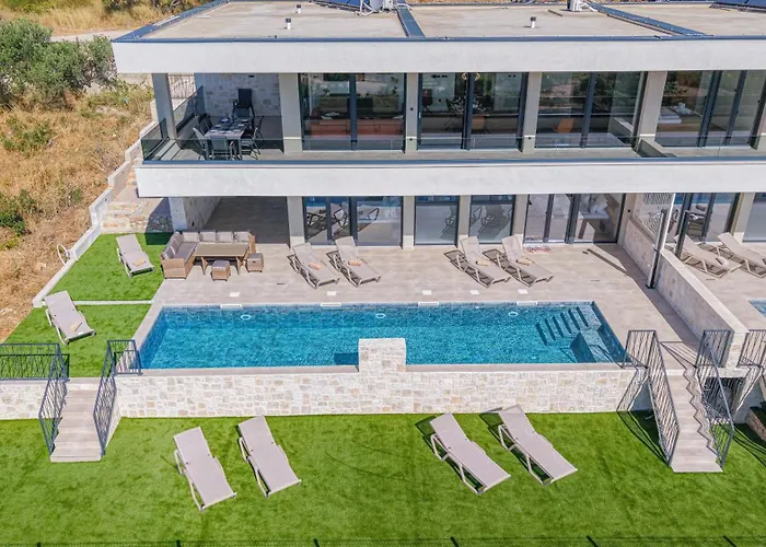 Aliara Panorama 沃迪切