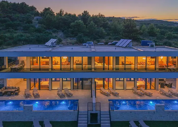 Aliara Panorama 沃迪切