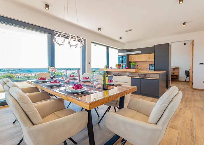 Aliara Panorama Villa *